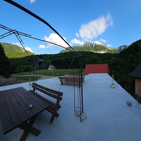Vuthaj Ekoo Katun Jezercaヴィラ エクステリア 写真
